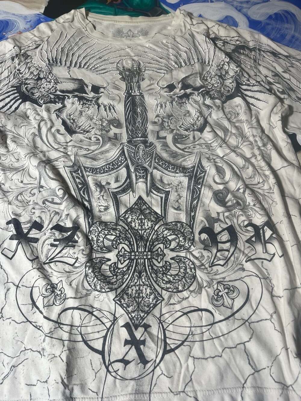 Xzavier Y2K Graphic T-Shirt Skull Sword Wings White Men's Size Large